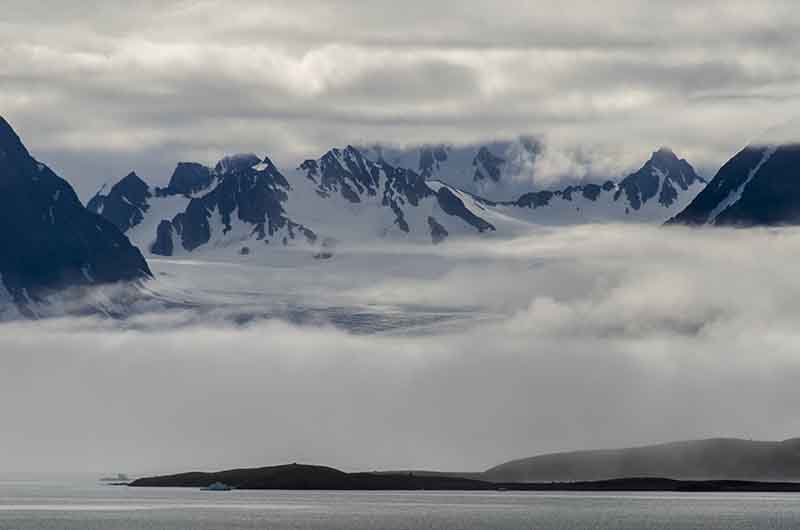 123 - Noruega - islas Svalbard - isla de Spitsbergen - fiordo Liefdefjord - Andoyane